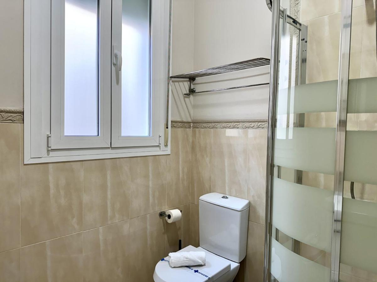 Urbe10 Pries Suite Малага Экстерьер фото